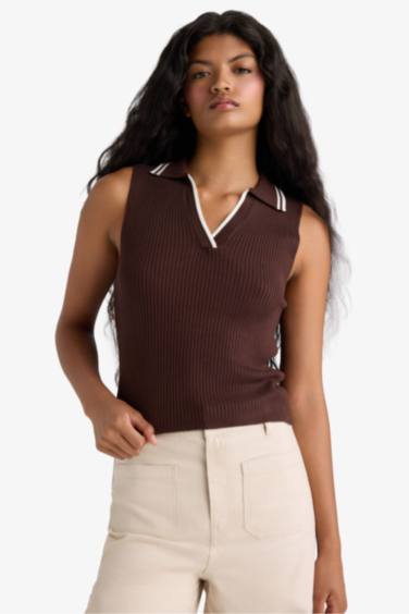 Fitted Polo Neck Knit Sleeveless Blouse