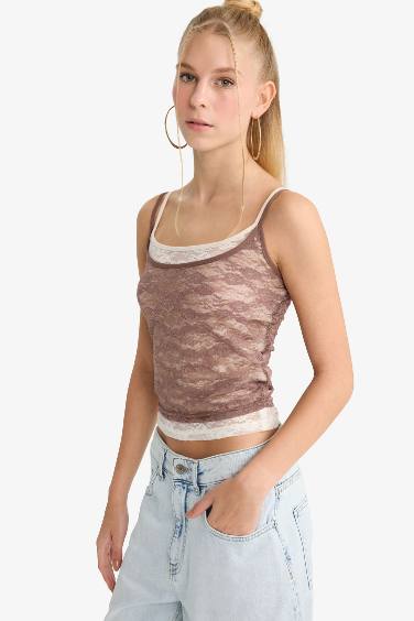 Slim Fit Lace Tank Top