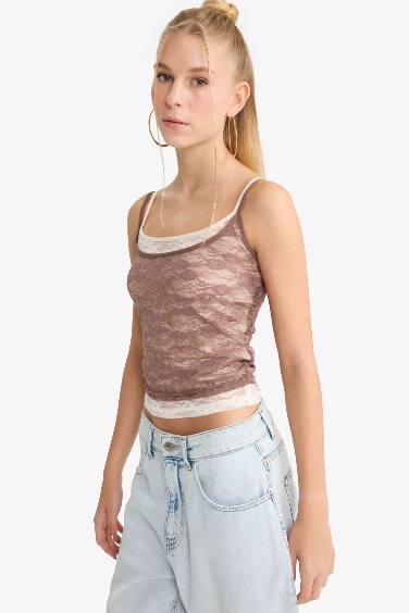 Slim Fit Lace Tank Top