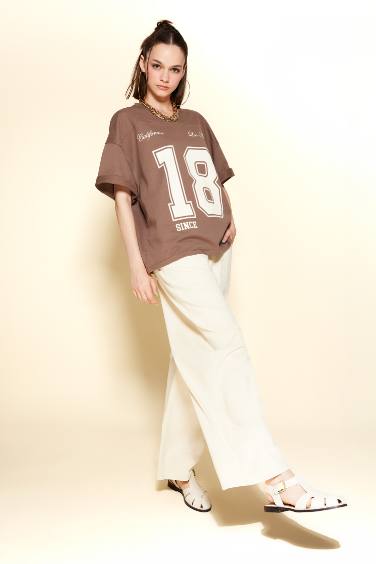 تيشيرت نص كم اوفر سايز بياقة V