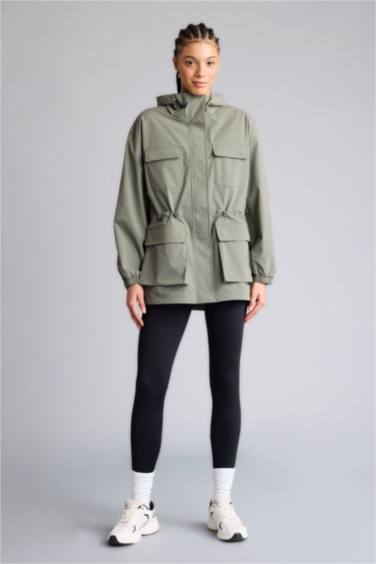 Ветрозащитный водоотталкивающий дождевик на молнии с капюшоном Regular Fit