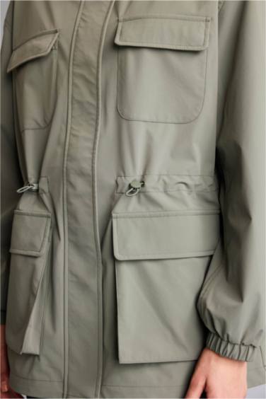 Ветрозащитный водоотталкивающий дождевик на молнии с капюшоном Regular Fit