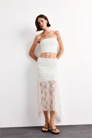 تنورة ميدي دانتيل بخصر مطاطي بنصف بطانة