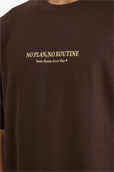 تيشيرت نص كم أوفر سايز برقبة مستديرة