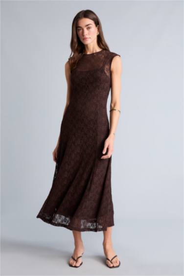 Oversize Fıtted Bisiklet Yaka Dantel Kısa Kollu Maxi Elbise