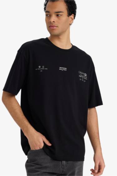 تيشيرت نص كم أوفر سايز مطبوع برقبة مستديرة