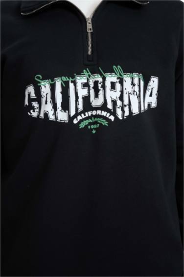 Boxy Fit Long Sleeve Sweatshirt