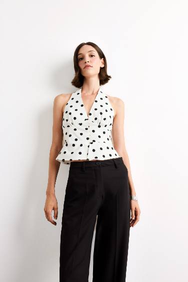 Fitted Boyundan Bağlamalı Puantiyeli Poplin Kolsuz Bluz