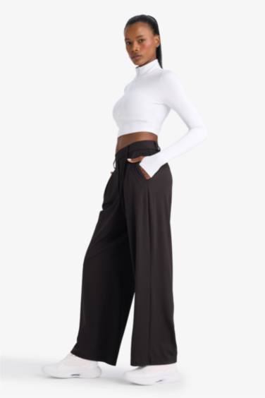 DeFactoFit Wide Leg Geniş Paça Cepli Pileli Standart Boy Premium Sporcu Pantolon