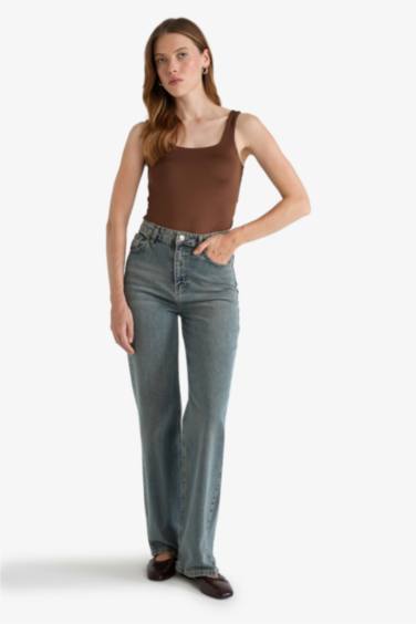 Kare Yaka Basic Düz Çıtçıtlı Body