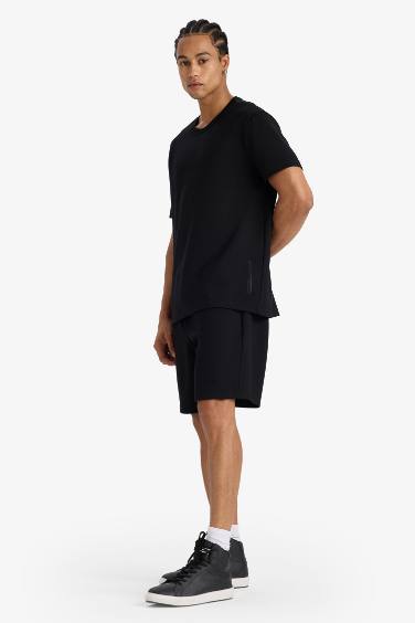 DeFactoFit стандартные спортивные шорты с короткими штанинами.