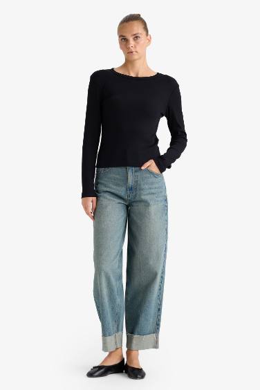 Woman Long Sleeve T-Shirt