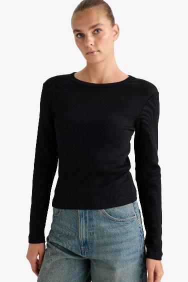 Woman Long Sleeve T-Shirt