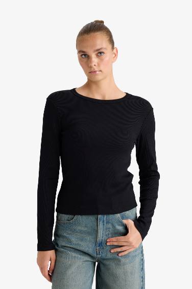 Woman Long Sleeve T-Shirt