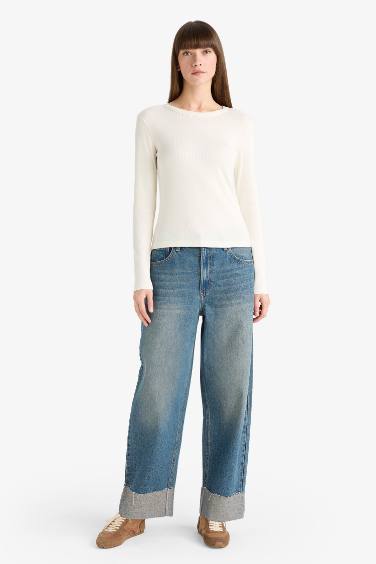 Woman Long Sleeve T-Shirt