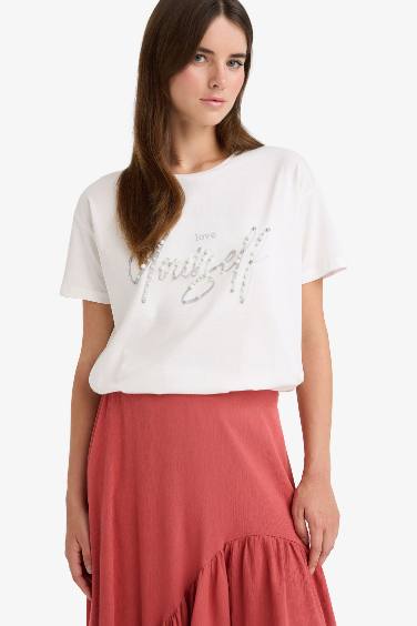 تيشيرت نص كم قصة مريحة مطبوع برقبة مستديرة