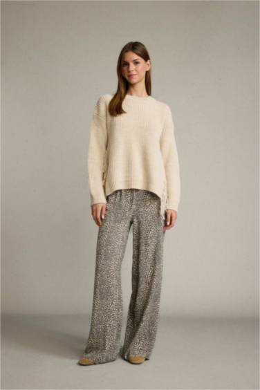 بنطرون تايجر برجل واسع وايد ليج بخصر مطاطي رباط