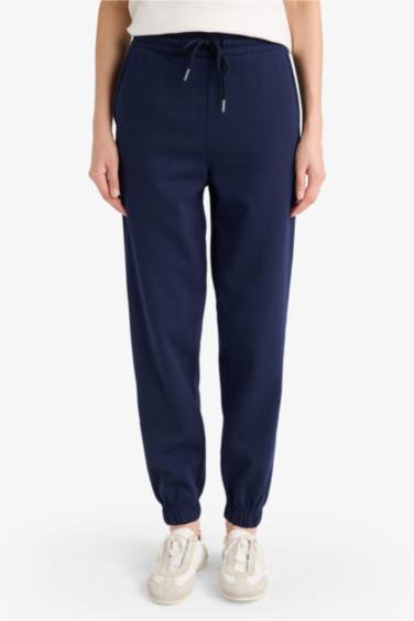 بنطلون جوجر فيت بجيوب قماش خفيف كحلي