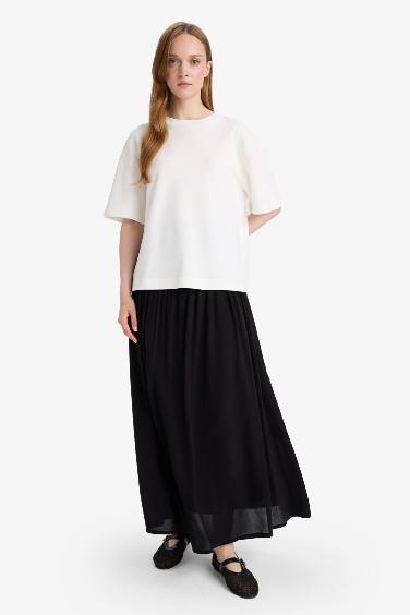 A Cut Crinkle Fabric Maxi Skirt