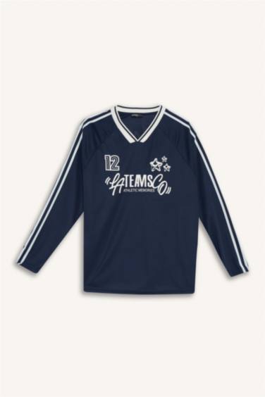 تيشيرت كم طويل اوفر سايز مطبوع بياقة V