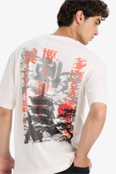 تيشيرت نص ردن قصة عادية وطبعة من الخلف