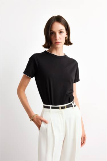 تيشيرت نص ردن وياخة مستديرة