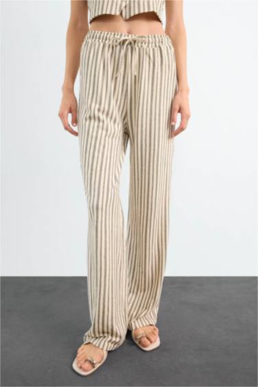 Slim Fit Three Pockets Trousers