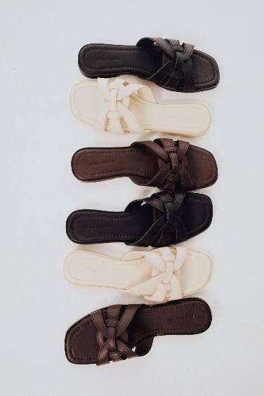 DCEY x DeFacto Kadın Düz Taban Terlik