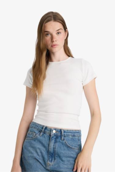 T-shirt ajusté à manches courtes et col rond