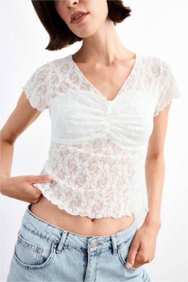 Slim Fit Crew Neck Lace Short Sleeve T-Shirt