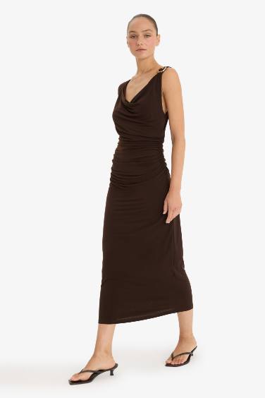 Regular Fit Sleeveless Midi Dress