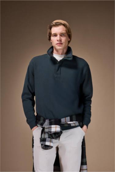 Regular Fit Yarım Fermuarlı Sweatshirt