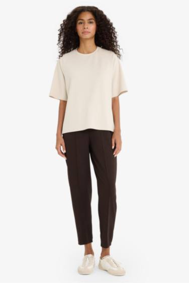 بنطرون رياضي قصة عادية بجيب و رباط