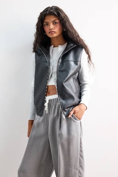 يلك جلد صناعي قصة عادية بياخة عالية