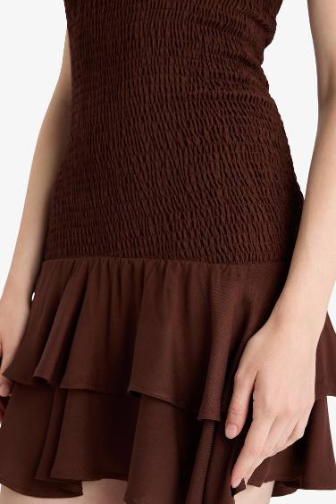 فستان قصير فلورال بدون حمالات