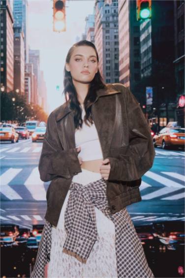 Afra x DeFacto Dad Fit Polo Yaka Fermuarlı Süet Ceket