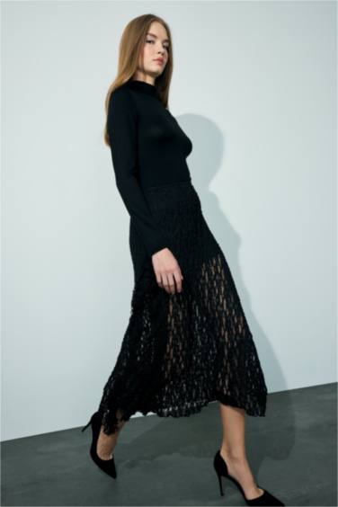A Line Lace High Waist Maxi Knitted Skirt