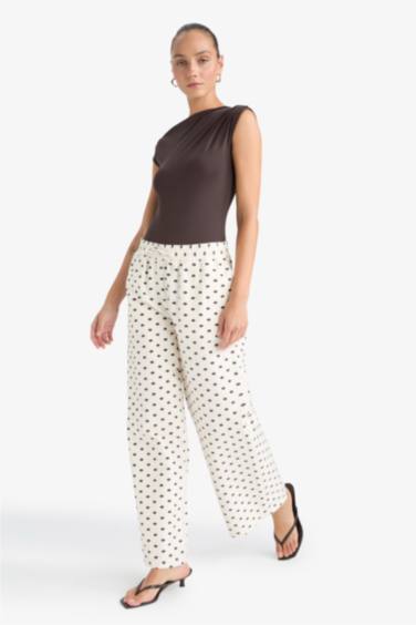 Straight Fit Double Pocket Polka Dot Trousers