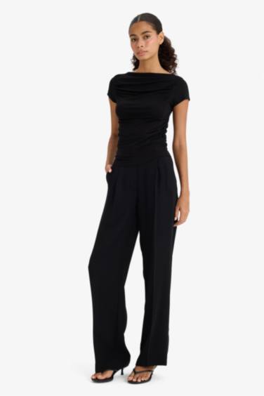 تيشيرت نص ردن سليم فيت بكتف مكشوف