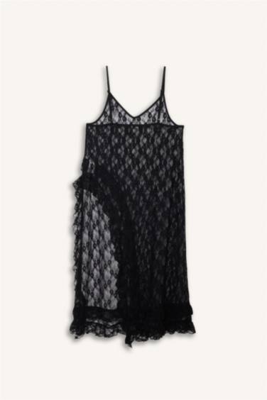 A Kesim V Yaka Dantel Askılı Maxi Elbise