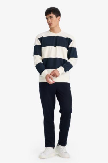 Sweatshirt rayé à col rond