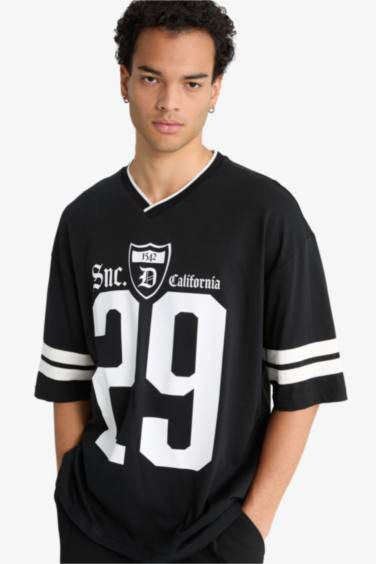 Loose Fit Crew Neck Short Sleeve T-Shirt