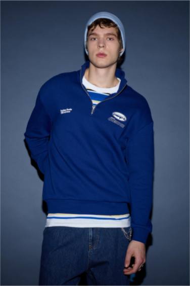 Boxy Fit Printed Long Sleeve Sweatshirt