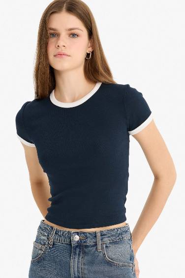 Fitted Crew Neck Ribbed Short Sleeve T-Shirt