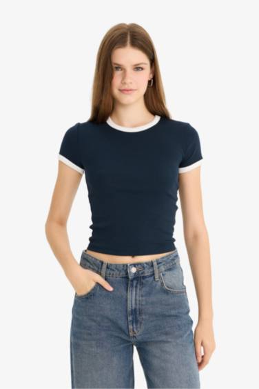 Fitted Crew Neck Ribbed Short Sleeve T-Shirt