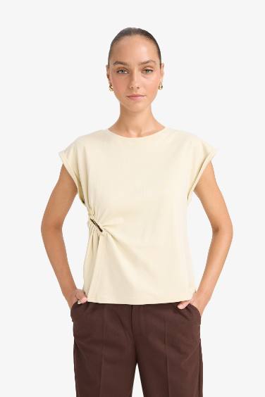 تيشيرت نص ردن بياخة مستديرة