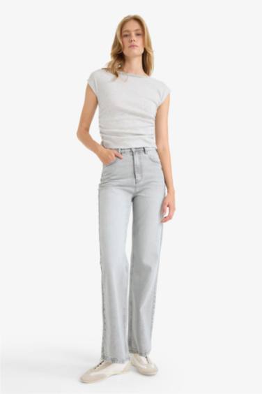 بلوزة مدرزة مضلع سليم فيت بياخة عريضة