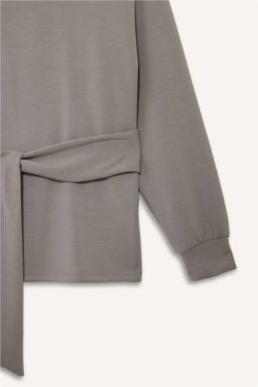 سويت شيرت مودال برباط من Fall in Love