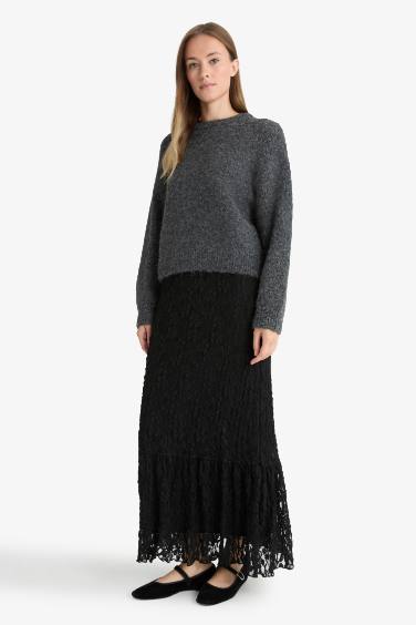 A Kesim Dantel Maxi Etek