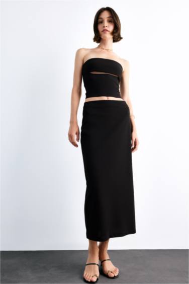 Slim Fit Strapless Sleeveless Blouse